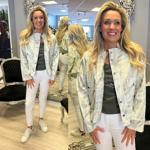 Eva Kayan Jacket