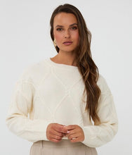 Esquallo Knit