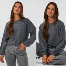 Esquallo Knit